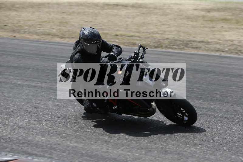 /21 17.06.2026  Ducati Schweiz Track Warmup ADR/Gruppe gelb/54
